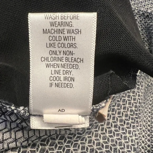 Dana Buchman Knit Tummy Control Pull On Ankle Dress Pants Geo Cubes Size S - Picture 12 of 12